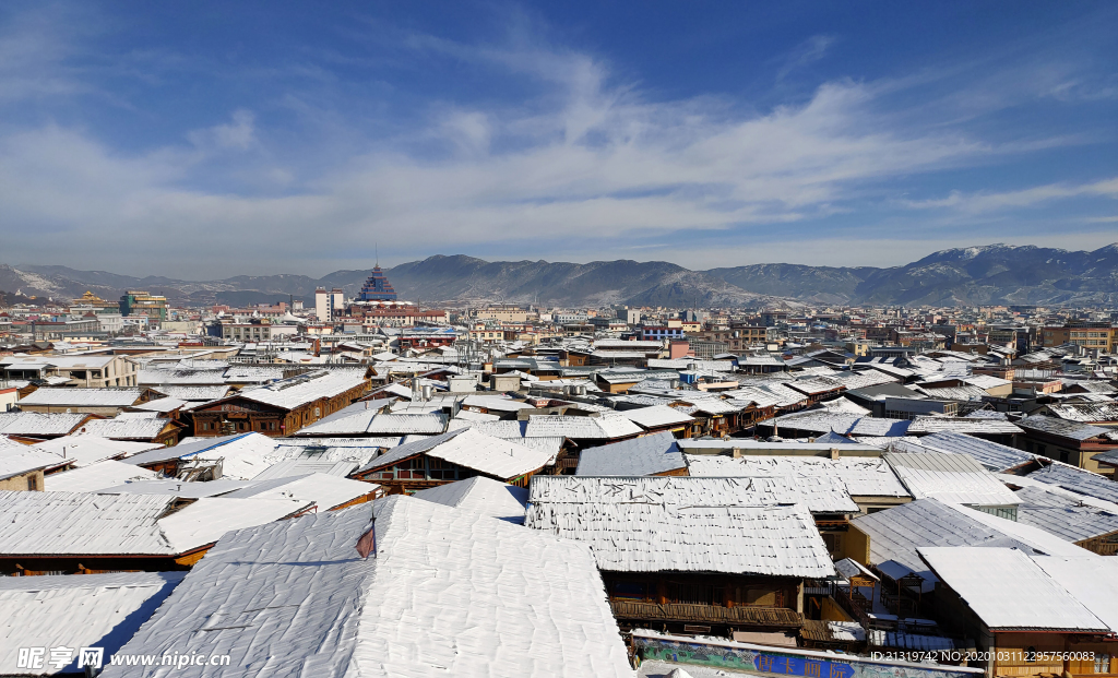 香格里拉雪景
