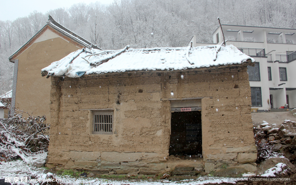 小屋雪景
