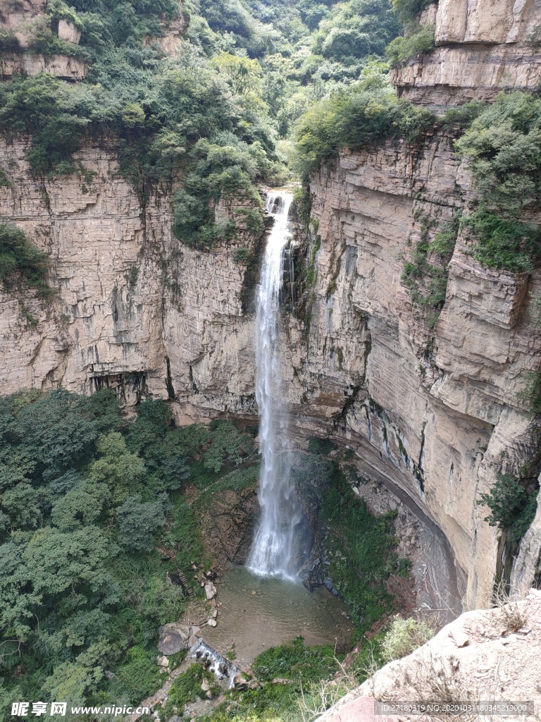 林州天平山瀑布