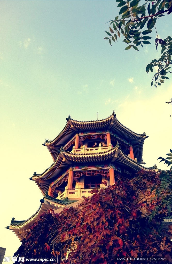 楼阁与天空