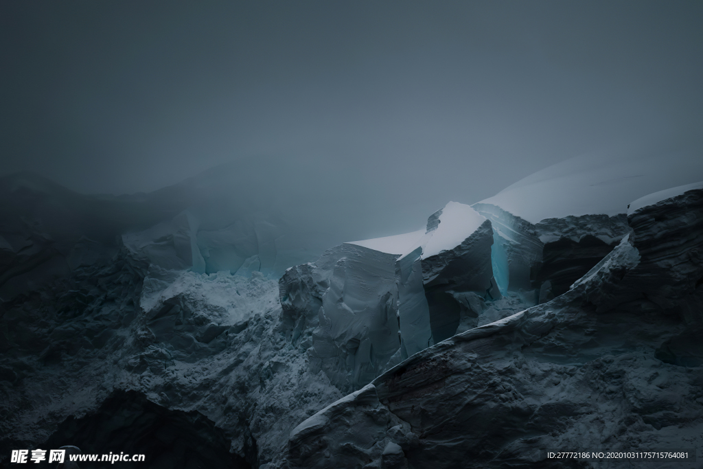 雪山质感纹理白色背景