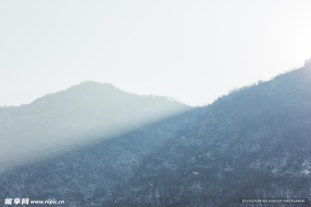 山里的雪