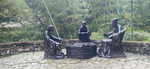 使人塑像