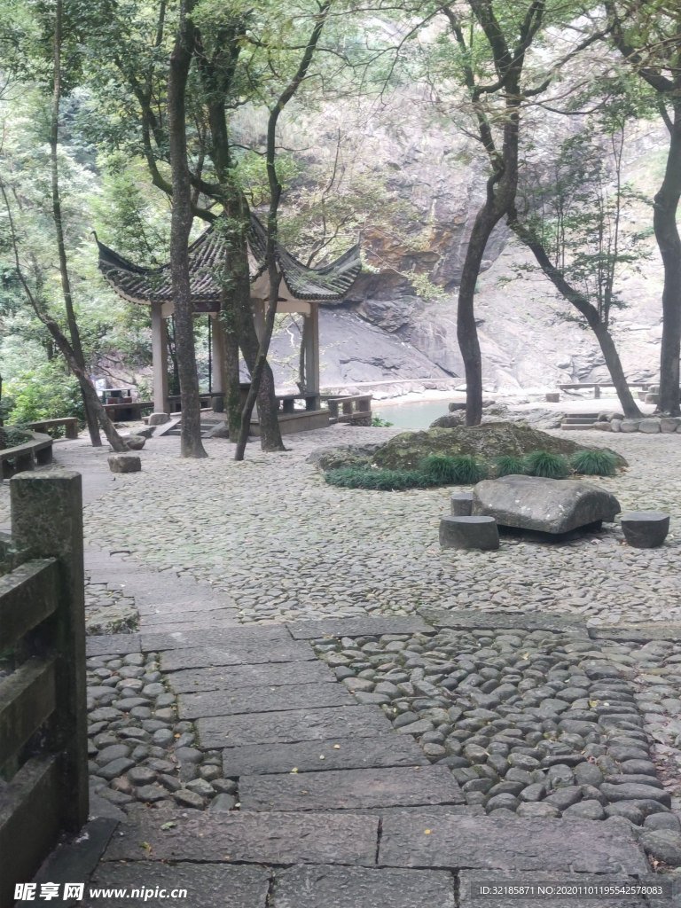 实拍青田石门洞景区