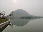 山湖一色
