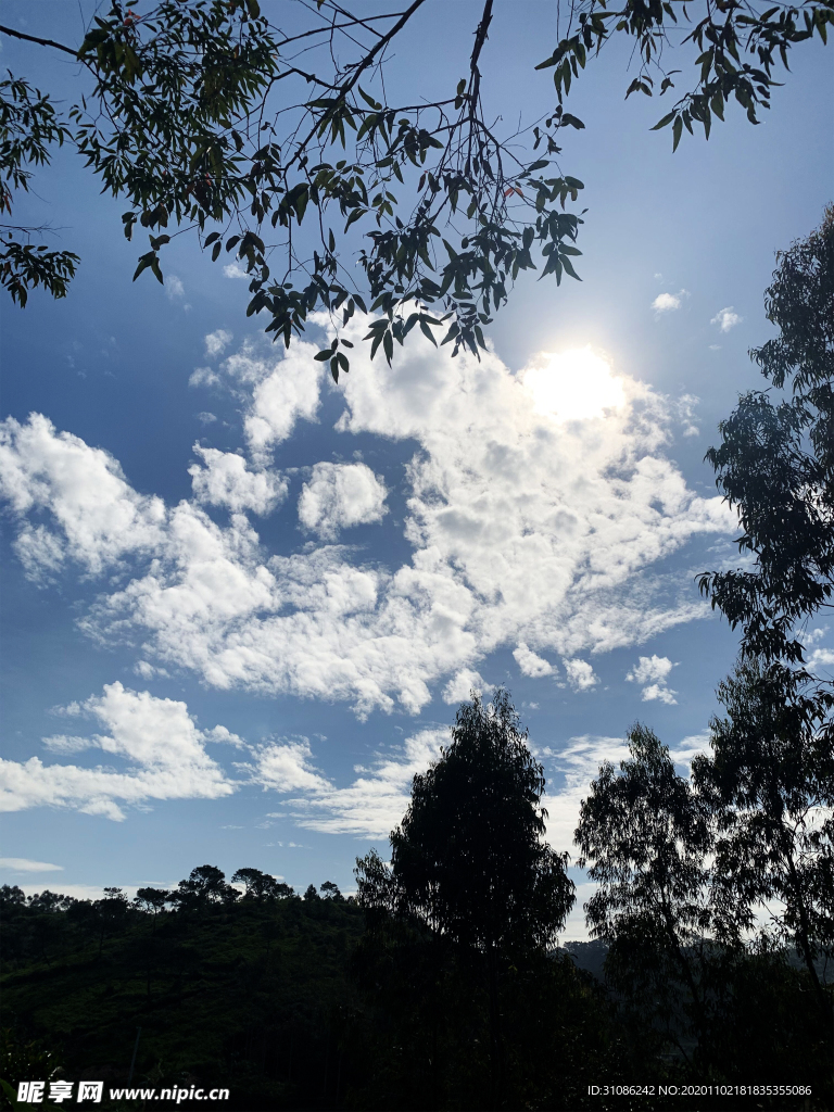天空