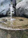 石磨 流水