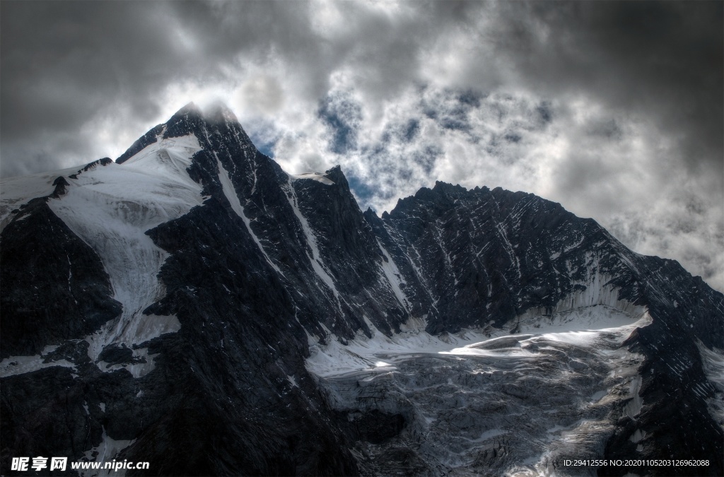 雪山