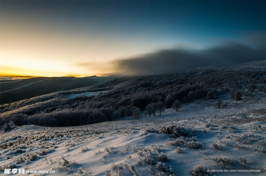 雪山