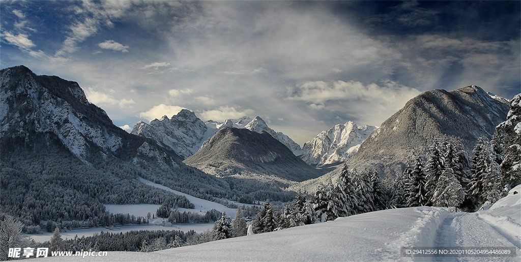 雪山