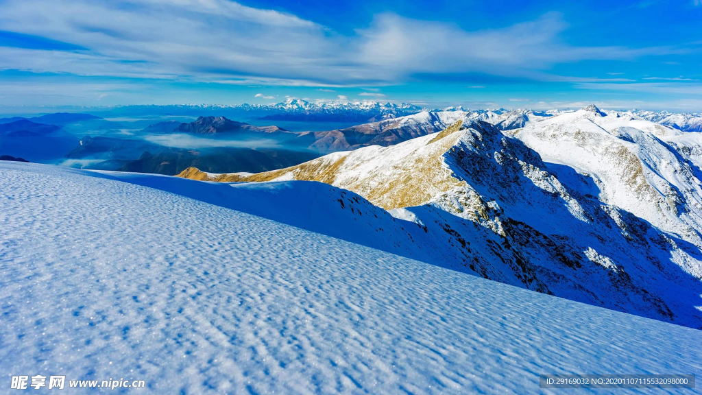 雪地雪山