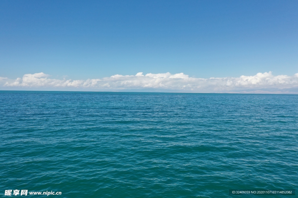 远望青海湖