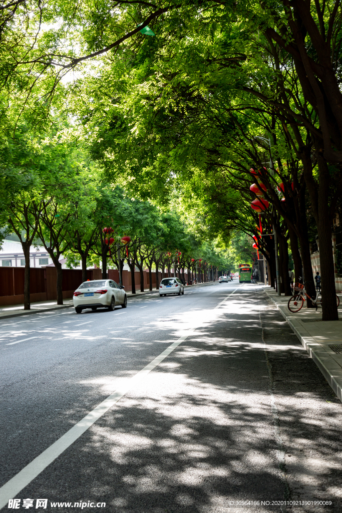 夏季街头街道背景海报素材