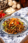 茶树菇炒猪颈肉