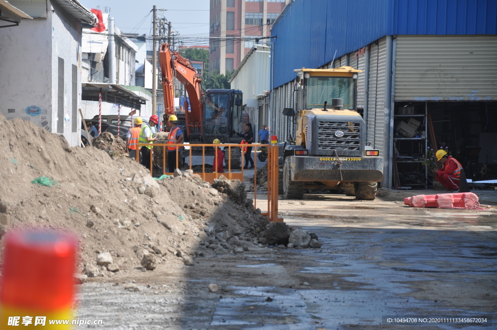 市政排水改造工地护栏工地现场