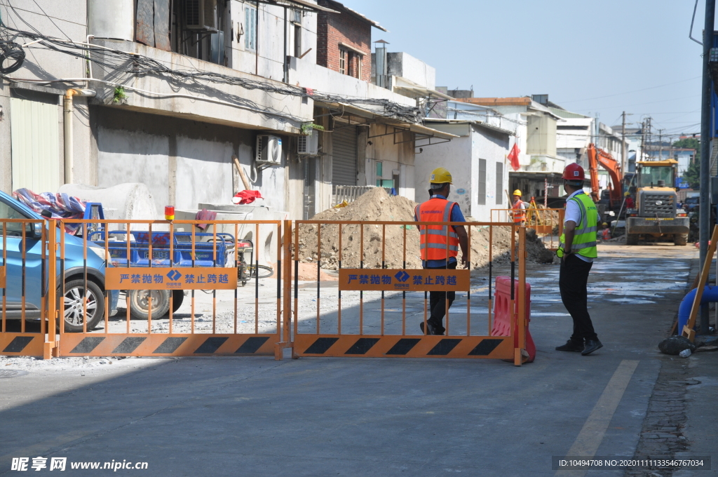 市政排水改造工地护栏工地现场