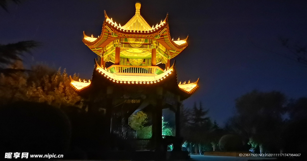 金色小亭