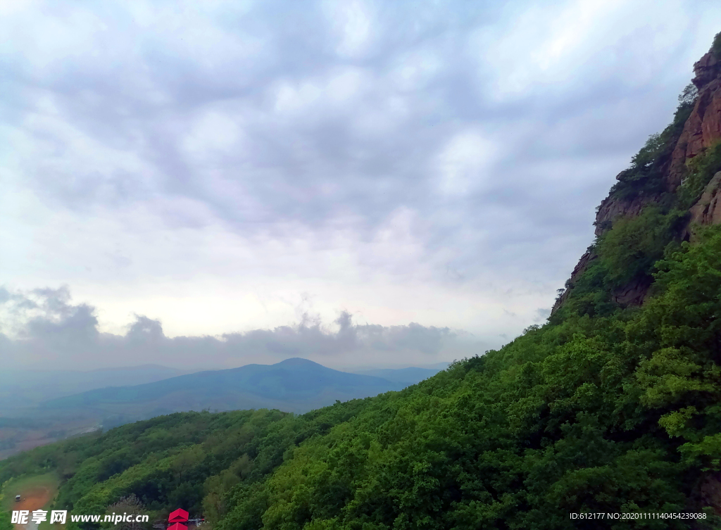 登山山顶远眺