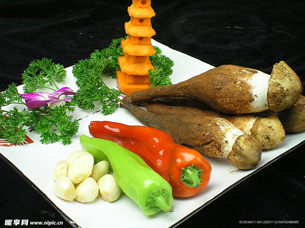 家常菜白油鸡棕