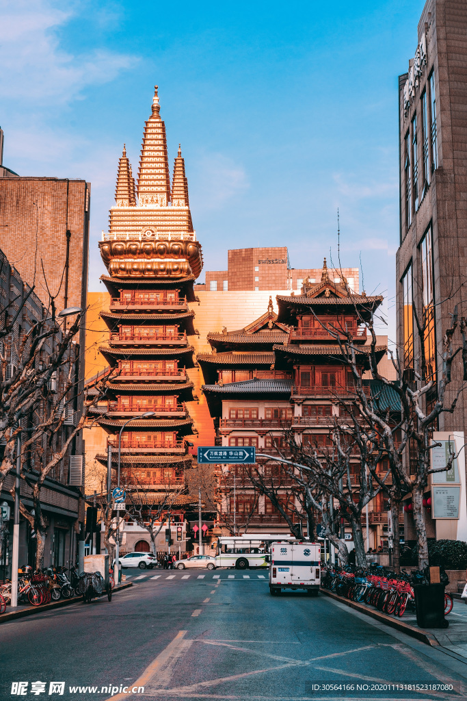 城市景观建筑背景海报素材