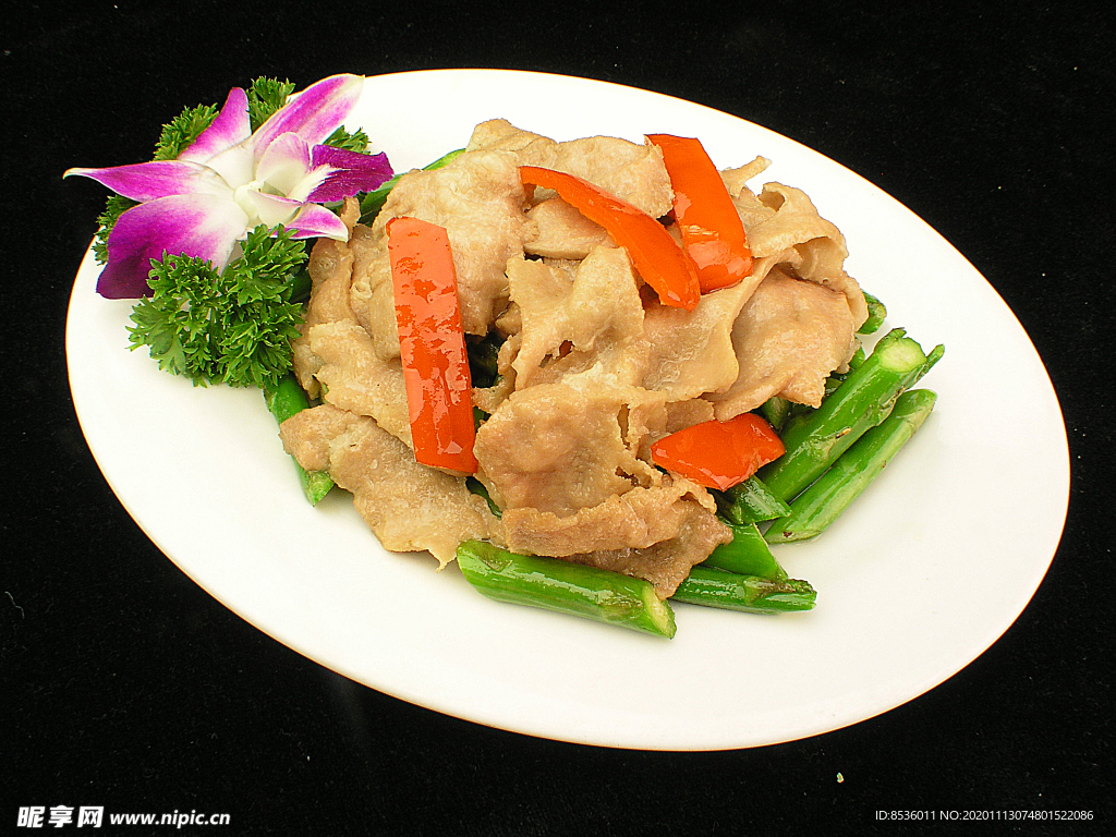 家常菜露笋驼峰肉
