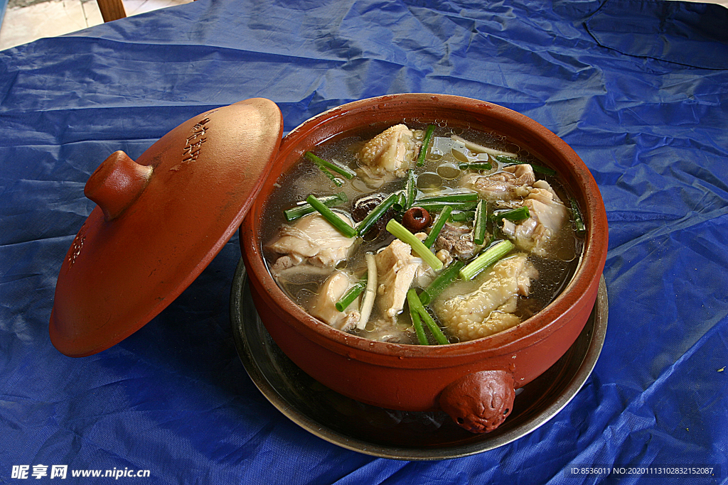 家常菜傣味泡汤鸡