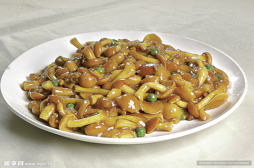 家常菜鲜肉沫滑仔菇