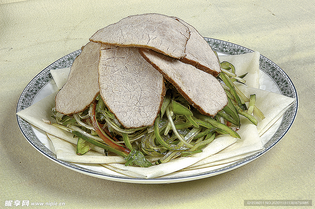 家常菜三丝熏肉饼