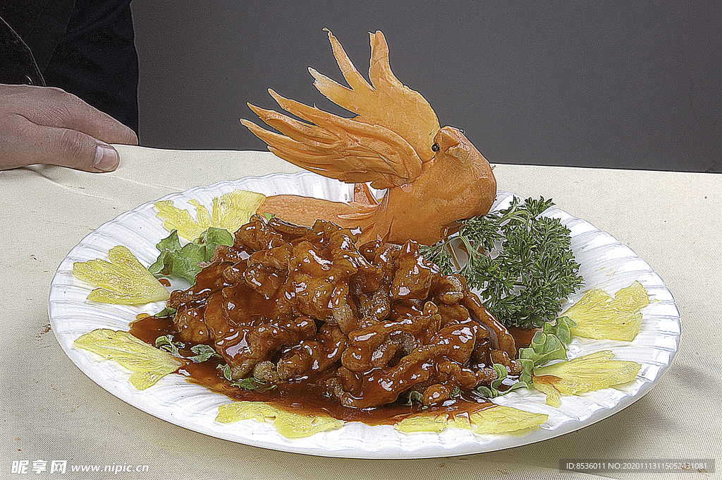 家常菜鱼香菠萝鸡