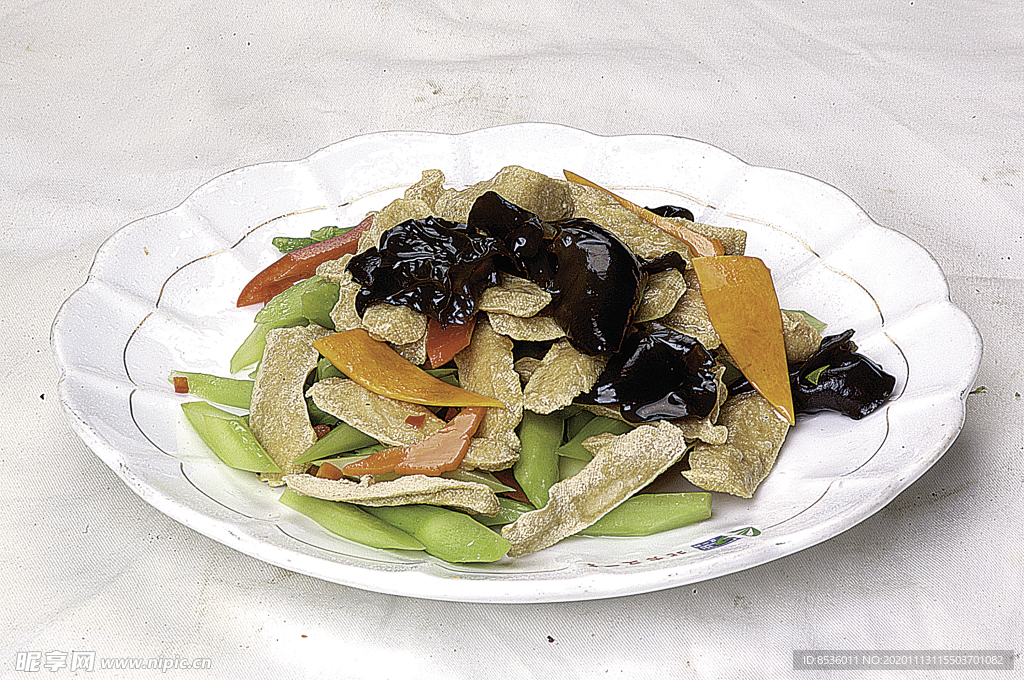 家常菜芥兰木耳炒豆干