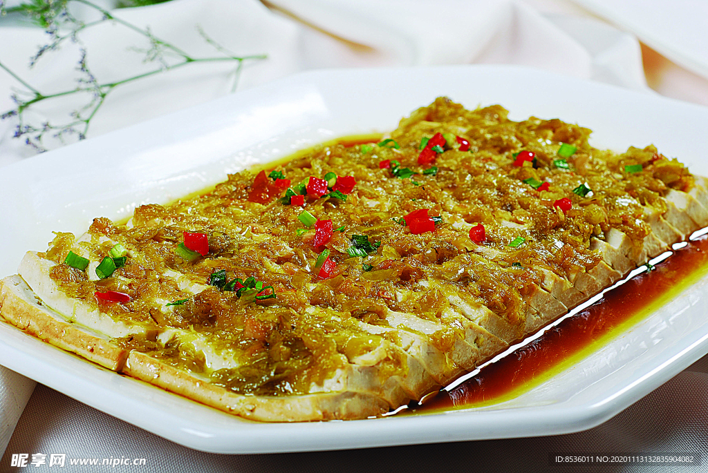 豫菜剁椒蒸豆腐