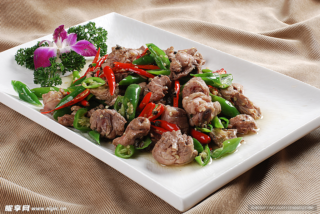 豫菜尖椒仔鸡鲜
