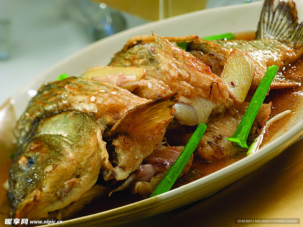 大厨教你“花雕酒焖水鱼”家常做法，肉质鲜嫩，味道很赞__财经头条