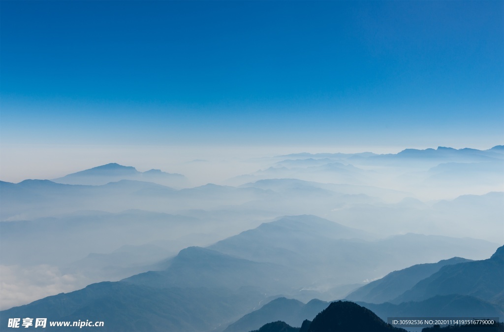 天空