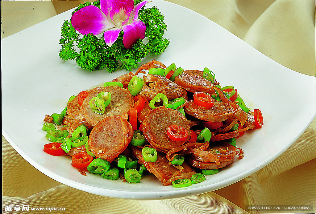 豫菜青椒炒捆鸡
