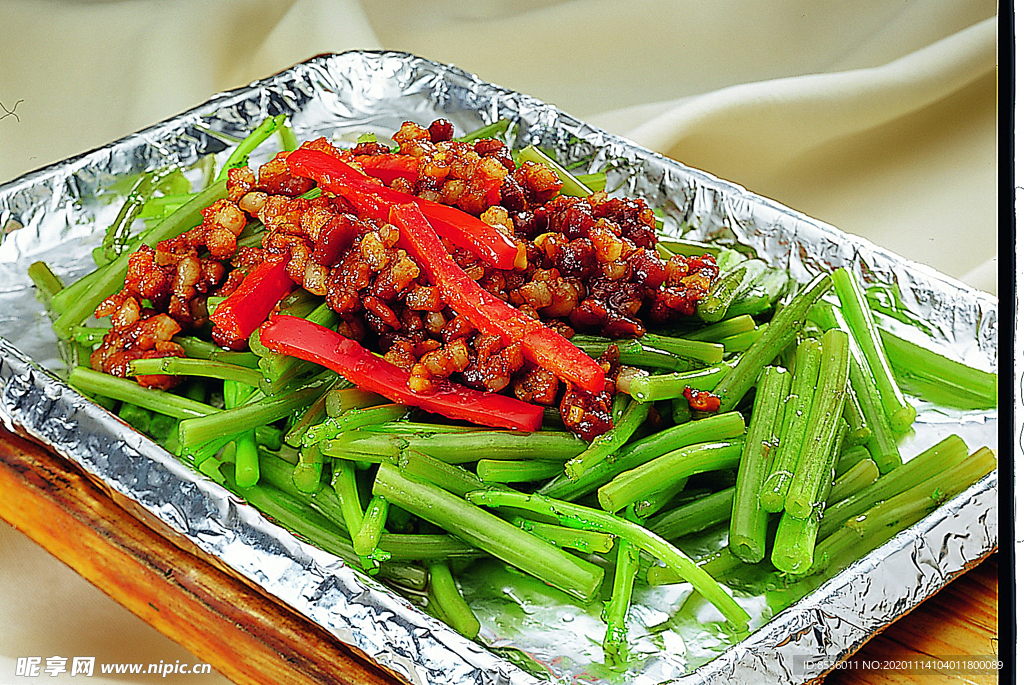 豫菜肉粒茼蒿梗