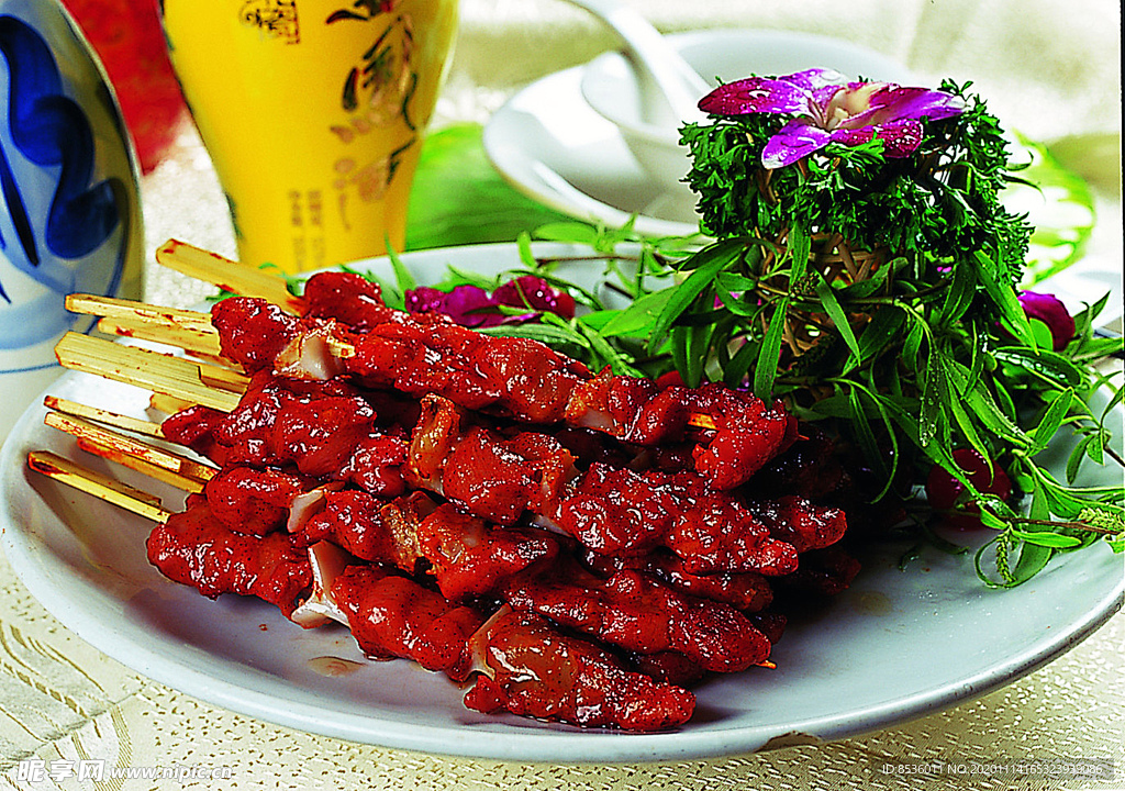 川菜湘菜骨肉相连