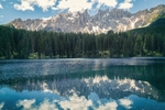 湖光山色