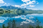 湖光山色