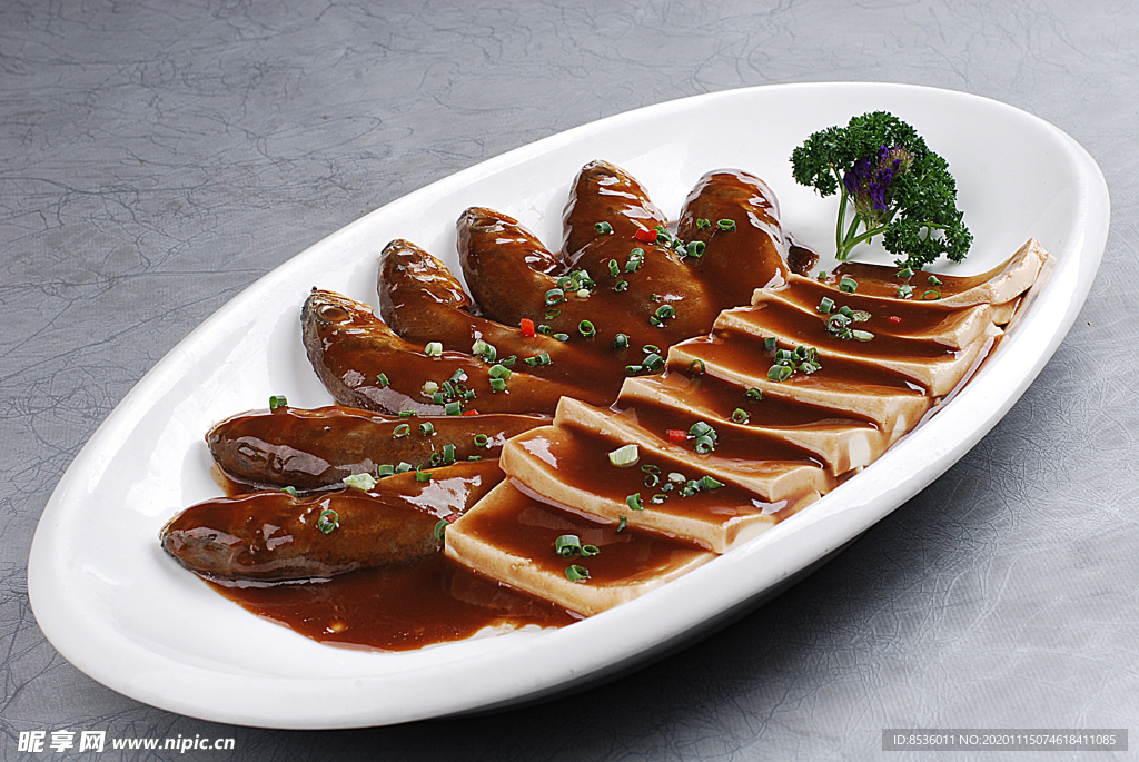 川菜湘菜野生小黄鱼烧豆腐