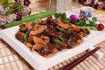 东北菜肉片烧香菇