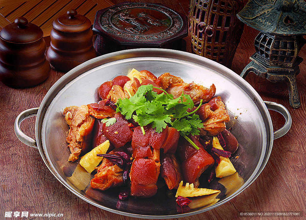 沪菜红烧蹄髈