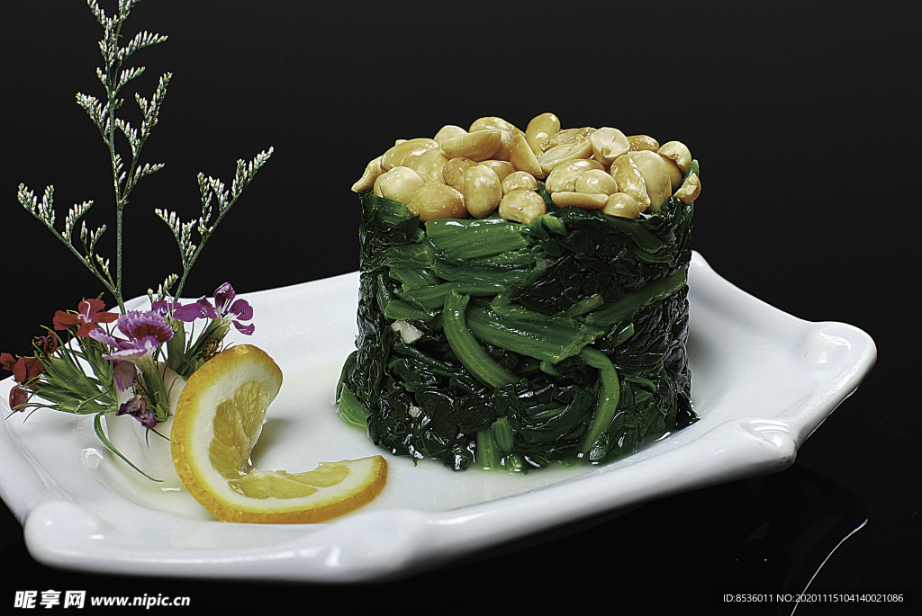徽菜果仁菠菜