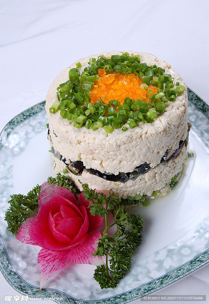 鲁菜山东菜豆腐墩