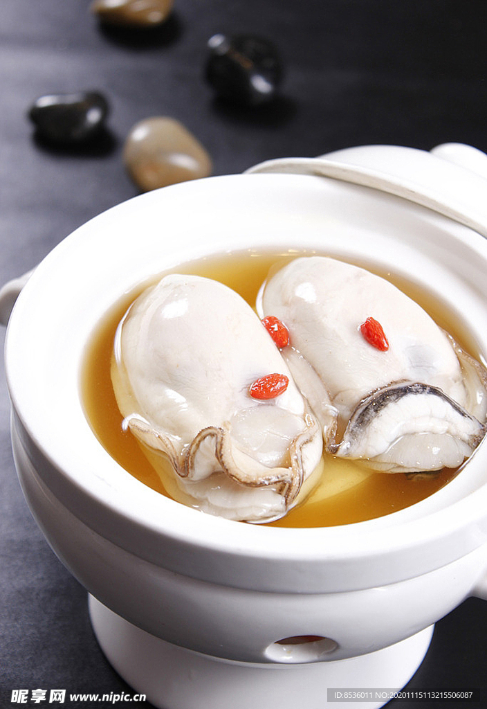 鲁菜山东菜清汤大牡蛎