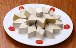 鲁菜山东菜沾汁豆腐