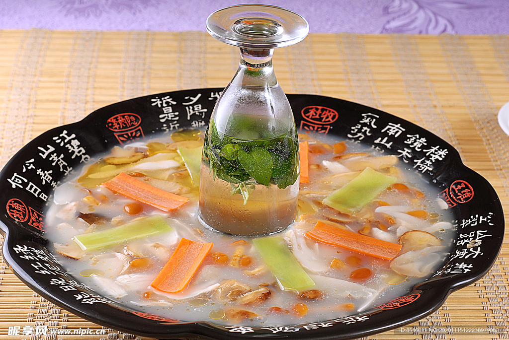 川菜薄荷松茸菌