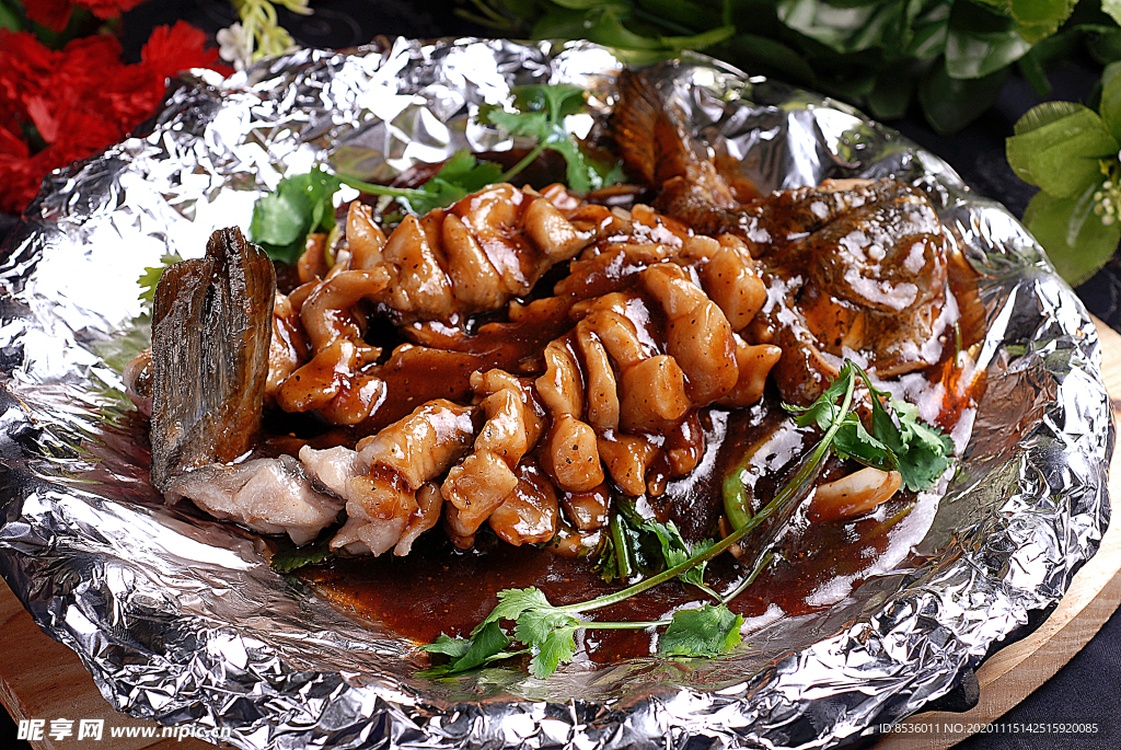 闽菜黑椒丁桂鱼