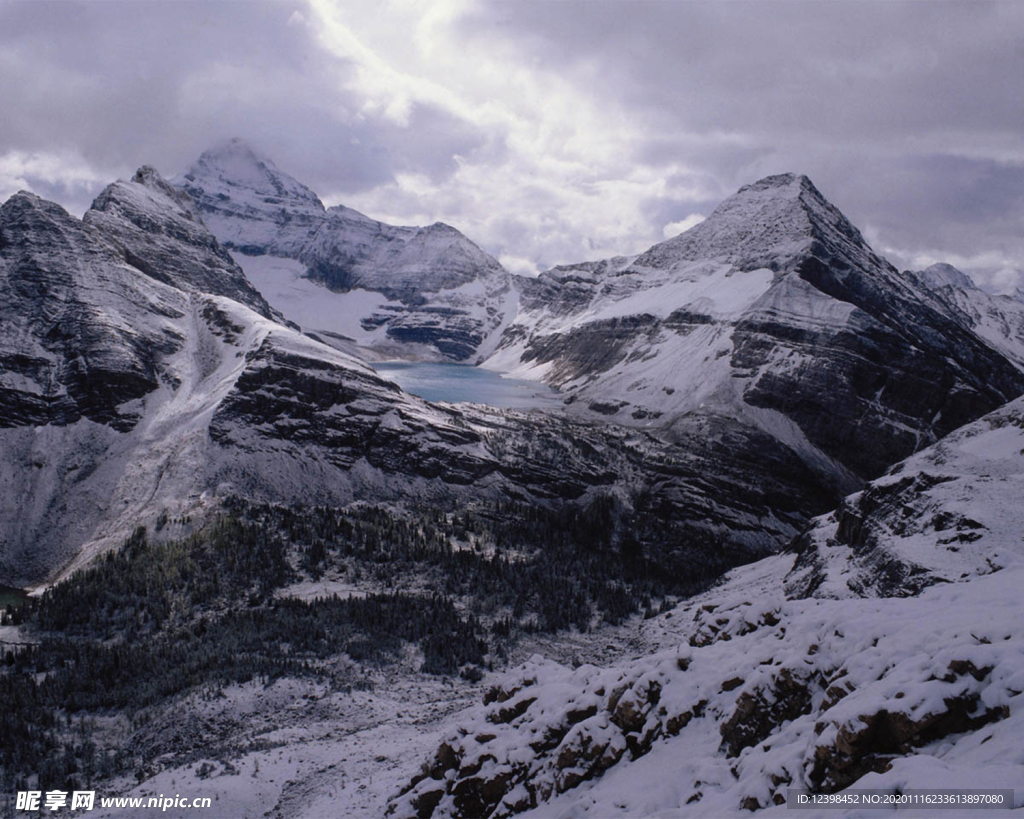 美丽的雪景山水风格摄影美图