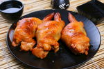 美食节台湾烤鸡翅包饭